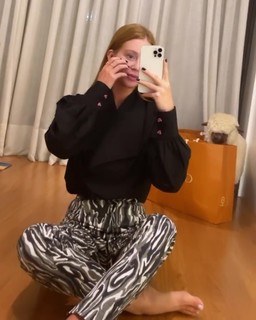 Marina Ruy Barbosa feet photo thumbnail