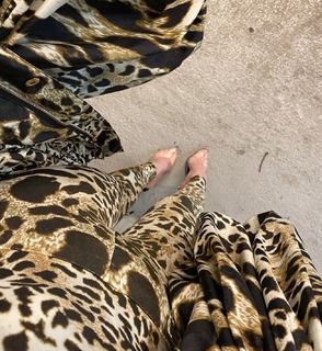 Hailee Steinfeld feet photo thumbnail