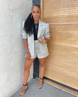Tia Mowry feet photo thumbnail