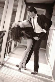 Brooke Burke feet photo thumbnail