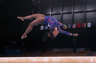Simone Biles feet photo thumbnail