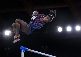 Simone Biles feet photo thumbnail