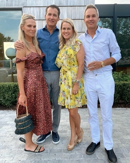Molly Sims feet photo thumbnail