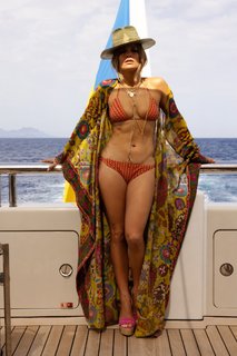Jennifer Lopez feet photo thumbnail