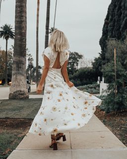 Mollie King feet photo thumbnail