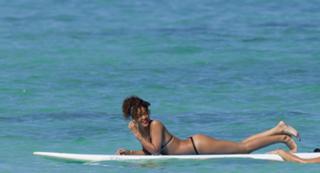Rihanna feet photo thumbnail