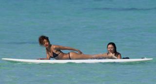 Rihanna feet photo thumbnail