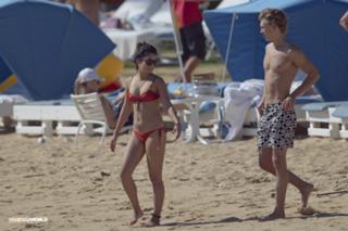 Vanessa Hudgens feet photo thumbnail
