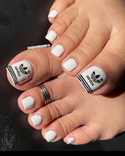 Deedee Rican feet photo thumbnail