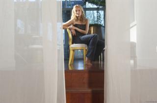 Diane Kruger feet photo thumbnail