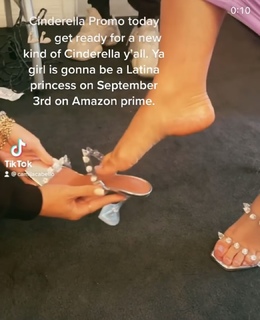 Camila Cabello feet photo thumbnail