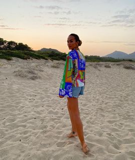 Giorgia Palmas feet photo thumbnail