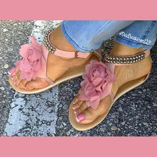 Deedee Rican feet photo thumbnail