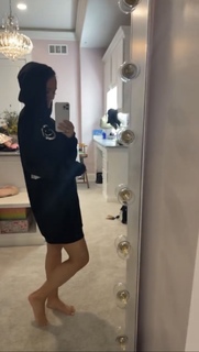 Brittney Smith feet photo thumbnail