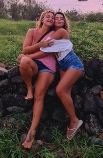 Giovanna Lancellotti feet photo thumbnail