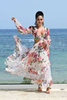 Vanessa Hudgens feet photo thumbnail