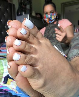 Deedee Rican feet photo thumbnail