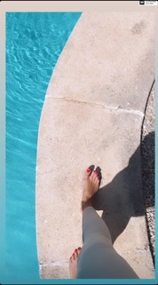 Daniela Katzenberger feet photo thumbnail