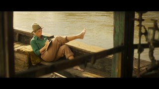 Emily Blunt feet photo thumbnail