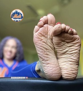 Deedee Rican feet photo thumbnail