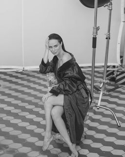 Mariana Ximenes feet photo thumbnail
