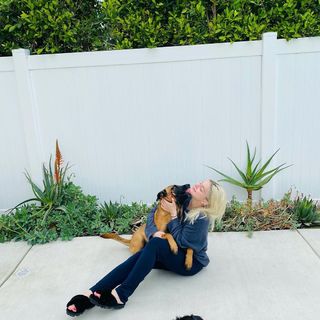 Ariel Winter feet photo thumbnail
