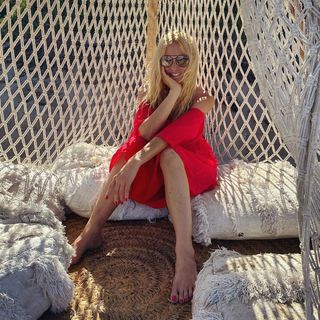 Sonya Kraus feet photo thumbnail