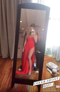 Katheryn Winnick feet photo thumbnail