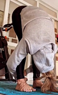 Kelly Key feet photo thumbnail