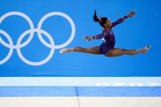 Simone Biles feet photo thumbnail