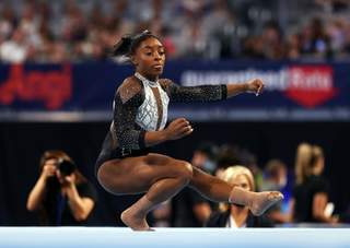 Simone Biles feet photo thumbnail
