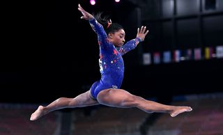 Simone Biles feet photo thumbnail
