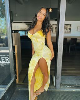 Qimmah Russo feet photo thumbnail