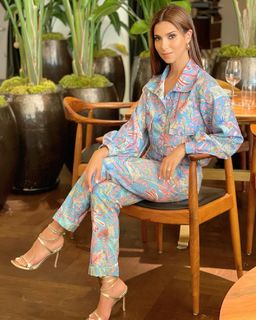 Roselyn Sanchez feet photo thumbnail