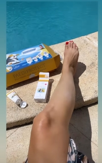 Daniela Katzenberger feet photo thumbnail