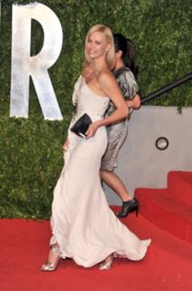 Charlize Theron feet photo thumbnail