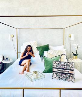 Lea Michele feet photo thumbnail