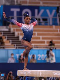 Simone Biles feet photo thumbnail