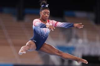 Simone Biles feet photo thumbnail