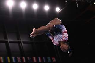 Simone Biles feet photo thumbnail