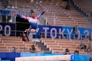 Simone Biles feet photo thumbnail