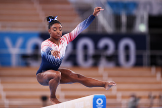 Simone Biles feet photo thumbnail