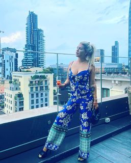 Wanda Nara feet photo thumbnail