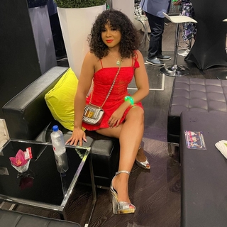 Angela Yee feet photo thumbnail