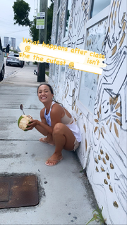 Kino MacGregor feet photo thumbnail