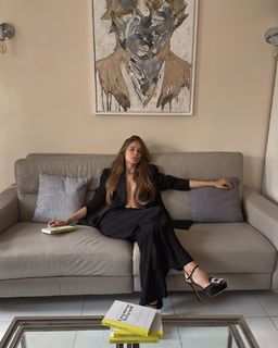Xenia Tchoumitcheva feet photo thumbnail