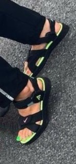 Wanda Nara feet photo thumbnail