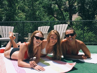 AnnaSophia Robb feet photo thumbnail