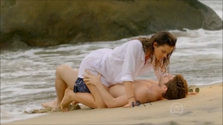 Bruna Marquezine feet photo thumbnail