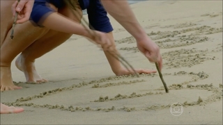 Bruna Marquezine feet photo thumbnail